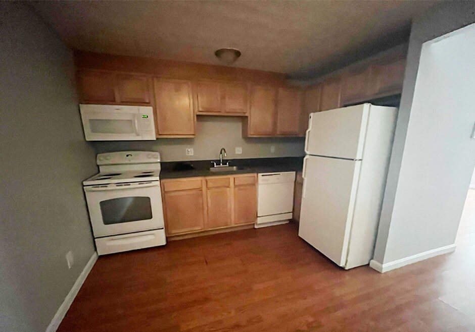 525 Lowell Ave unit 525-02, Cincinnati, OH 45220 - photo 1