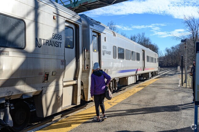 Waldwick's train station provides access to the Main Line and Bergen County Line.