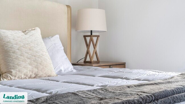 2000 Monroe Place NE unit 6408, Atlanta, GA 30324 - photo 5