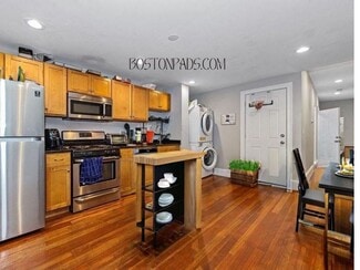 44 Hillside St, Boston, MA 02120