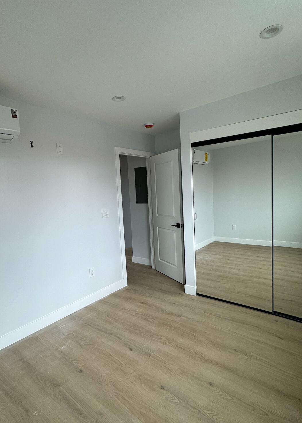 18509 Burin Ave unit Burin Ave, Redondo Beach, CA 90278 - photo 1