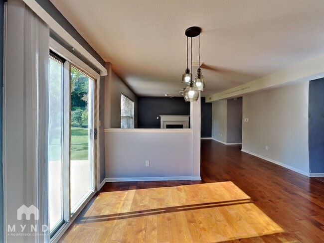 10301 Springridge Cir, Fishers, IN 46037 - photo 6