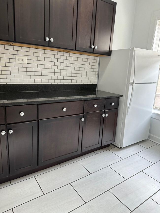 6347 N Magnolia Ave Unit STUDIO, Chicago, IL 60660
