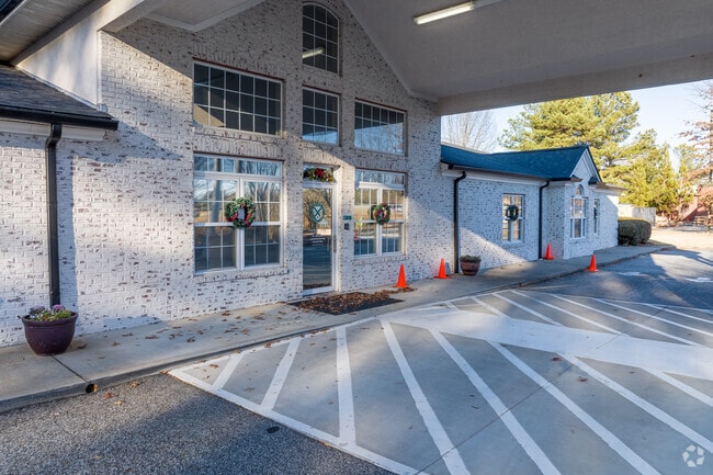 Oak Hill Classical School welcomes students from Dacula and the surrounding area.