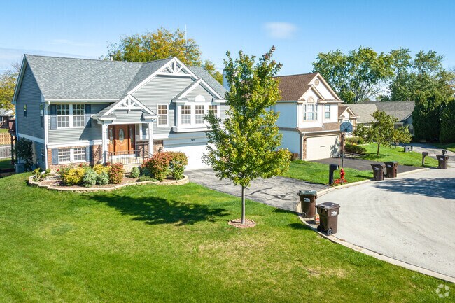 Split-level homes in Lake Zurich accommodate growing families.