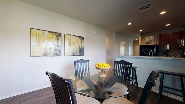 13 Oak Leaf Dr, Conway, AR 72032 - photo 5