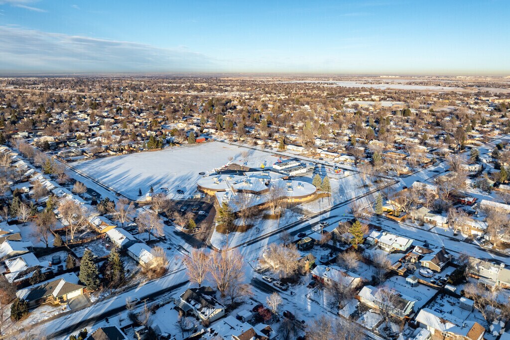 Lincoln Elementary School  in Loveland maintains a B minus on Niche.