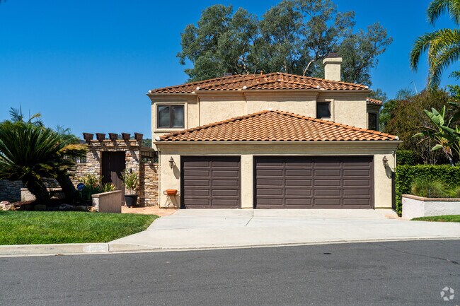 There are lots of larger newer homes popping up around Felicita.