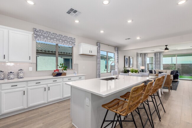 8249 N 173rd Ln, Waddell, AZ 85355 - photo 3