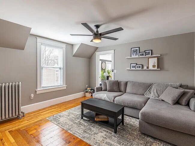 340 Harrison St unit 1, Manchester, NH 03104 - photo 7