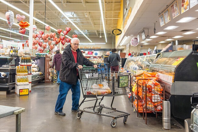 Ishnala residents can always get fresh foods at Jewel Osco.