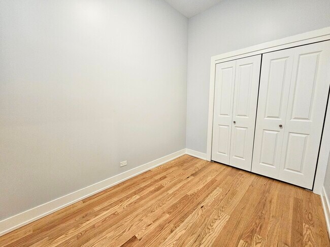 1415 W Erie St unit 1R, Chicago, IL 60642 - photo 7