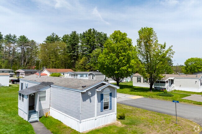 Concord's mobile homes offer affordable, flexible housing in quiet, well-kept neighborhoods.