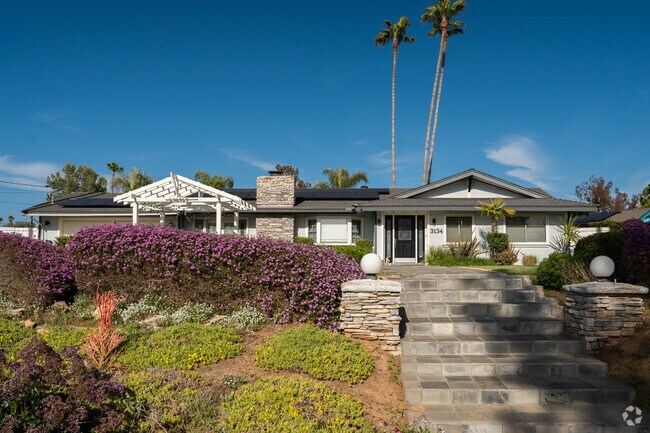 Single Story Modern Ranch Style Home in Lake Hodges