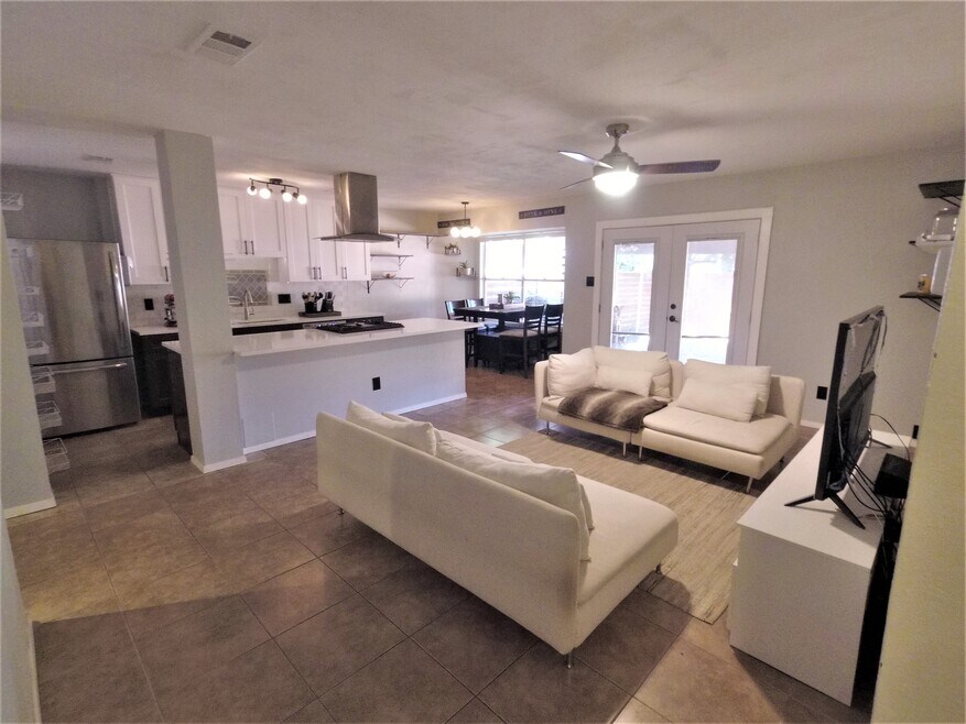 Living Room/Kitchen/Dining