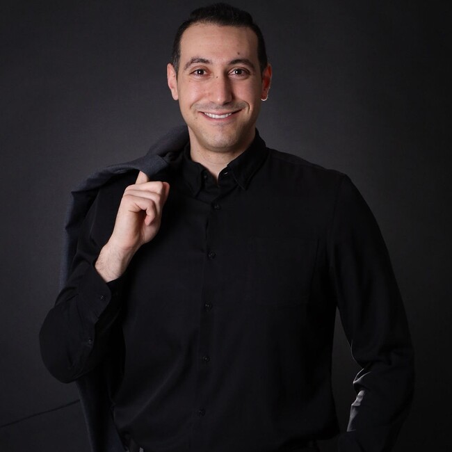 Agent Photo