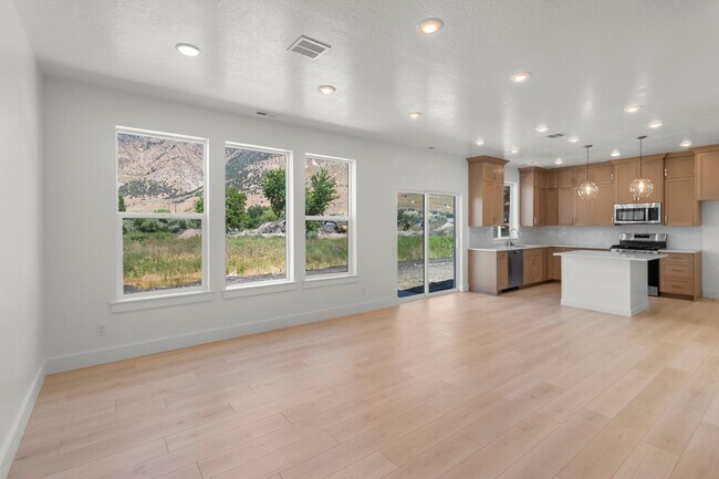 142 W 950 N, Brigham City, UT 84302 - photo 3