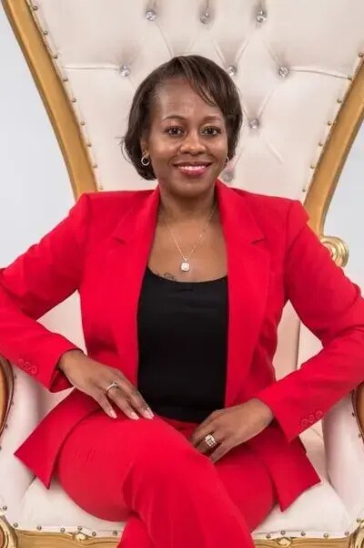 Carlina Davis