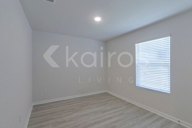 389 Monarch Ln, Pensacola, FL 32503 - photo 7