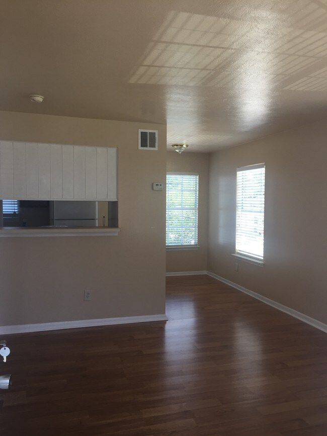 1919 Metairie Ave Unit b, Metairie, LA 70005