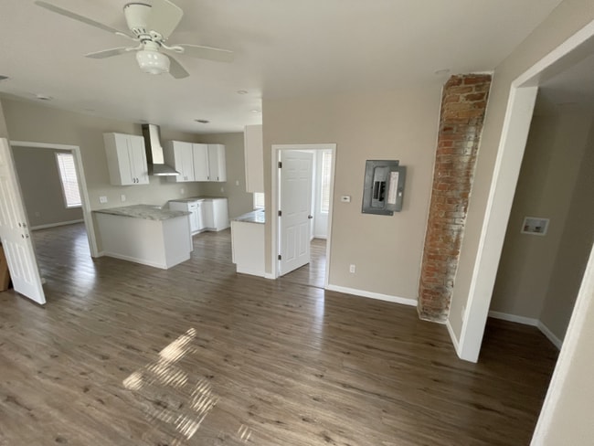 1222 6th Ave unit 2nd floor, Watervliet, NY 12189 - photo 4