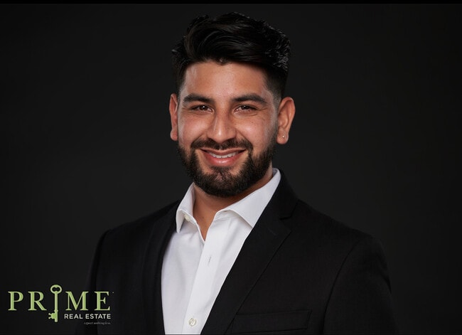 Agent Photo
