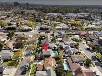 2914 S Spruce St, Santa Ana, CA 92704