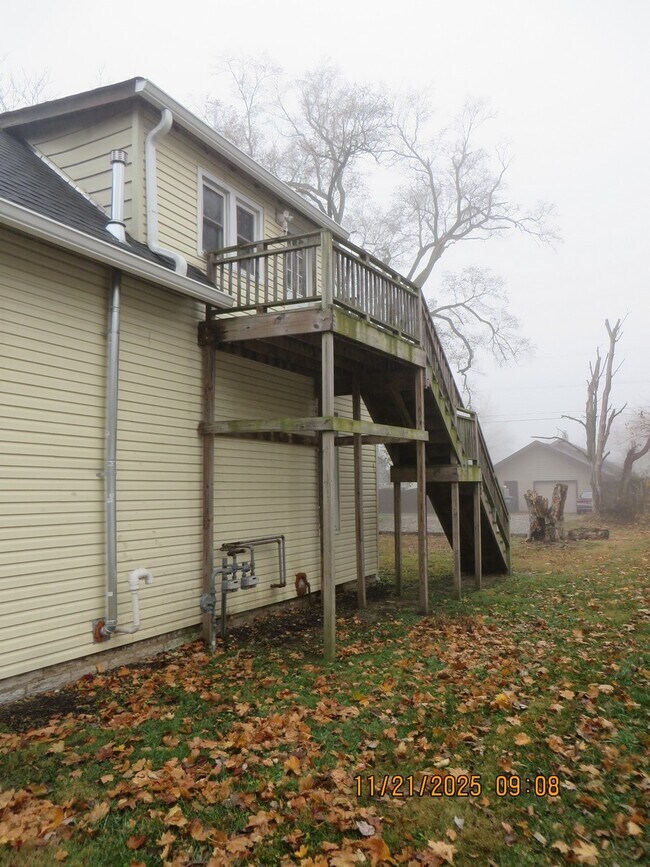 919 Walnut St Unit B, Anderson, IN 46012