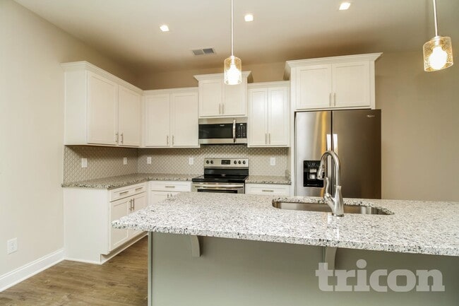 121 Dimaggio Dr, Springfield, TN 37172 - photo 7