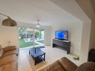 806 NE 4th St Unit ID1336776P, Hallandale Beach, FL 33009