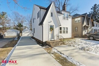 2363 Hester Ct, Keego Harbor, MI 48320