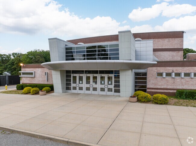 Bellport Middle School main entrance.
