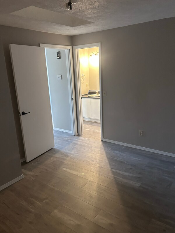 3358 S Warren Ave unit A, Springfield, MO 65807 - photo 2