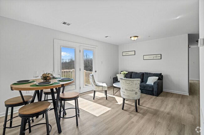 Spring Mills Gardens, Falling Waters, WV 25419 - photo 3