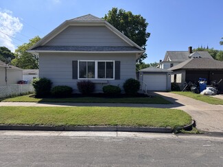 313 Chestnut St, Winona, MN 55987