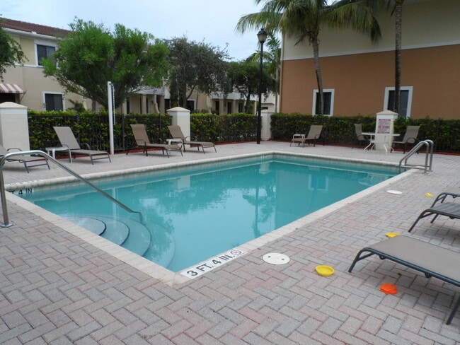 2500 Venetian Ct, Boynton Beach, FL 33426 - photo 4