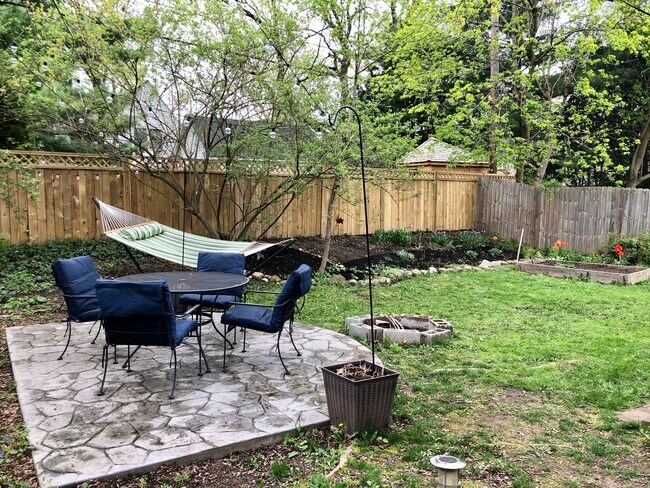 222 Buena Vista Ave unit Lower, Ann Arbor, MI 48103 - photo 4