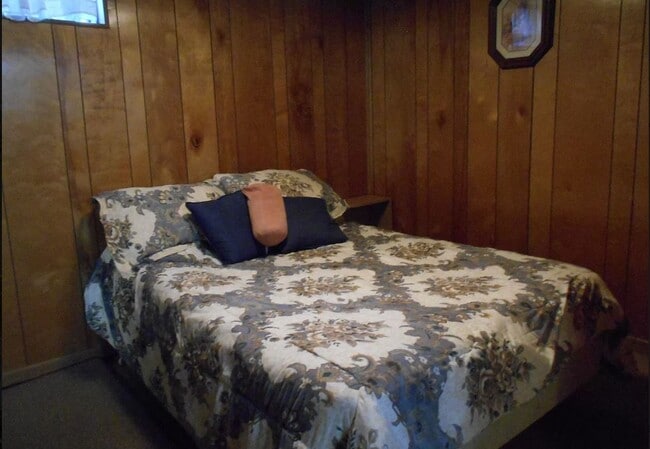 915 Marie Ave, Machesney Park, IL 61115 - photo 5