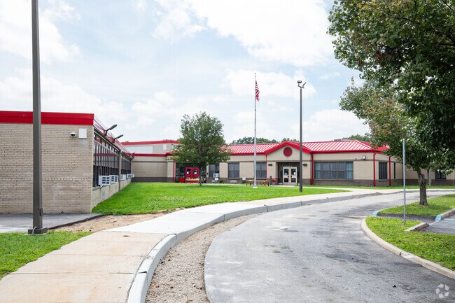 Welcome to Connetquot Elementary School.