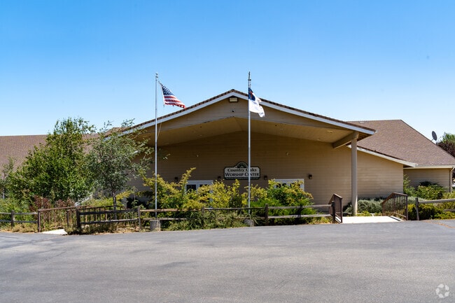 Educational opportunities abound at Heritage Oak School.