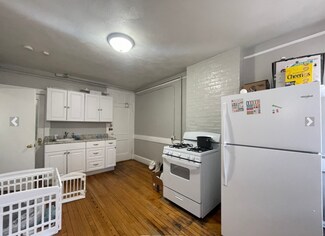 161 Endicott St Unit 3R, Boston, MA 02113