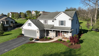 105 Buckingham Dr, Chambersburg, PA 17201