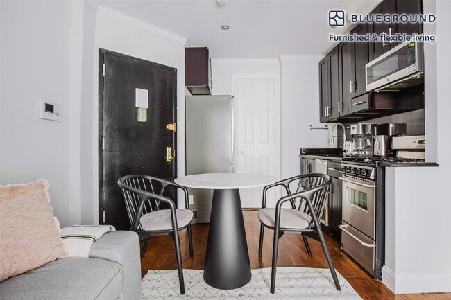 437 W 53rd St unit FL2-ID1700, New York, NY 10019 - photo 6