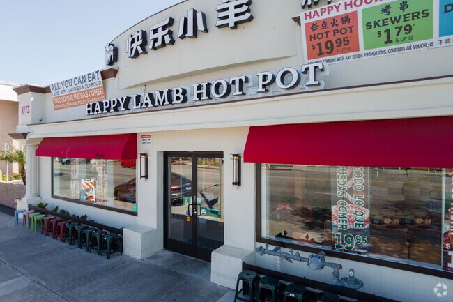 Happy lamb hot pot In Rosemead is a great choice for a fun and delicious dining experience.
