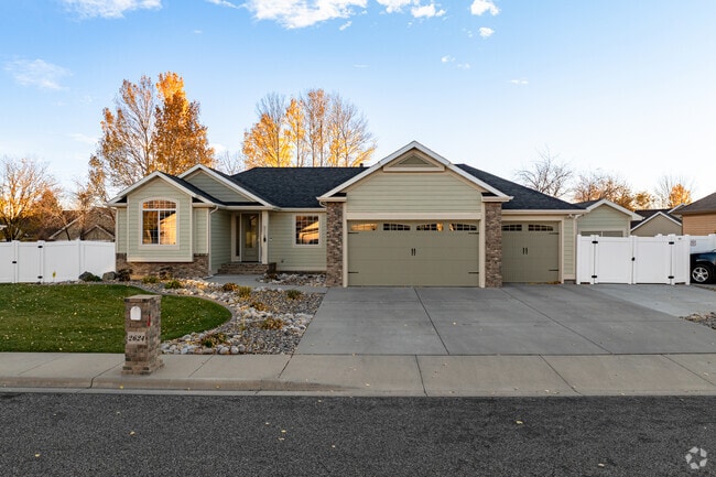 Most homes in North Central Billings include sizable yards.