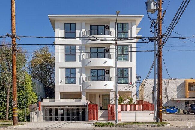 The Georgian Studio City, Studio City, CA 91604 - photo 4