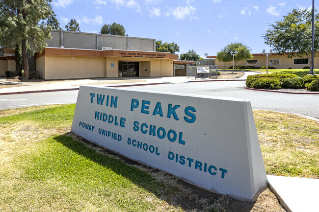 Poway Twin Peaks Middle School Entrance