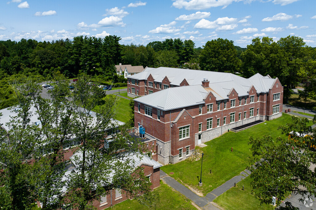 ACHIEVE Alternative High School shares a campus with Cedar Knolls in Hawthorne, New York.