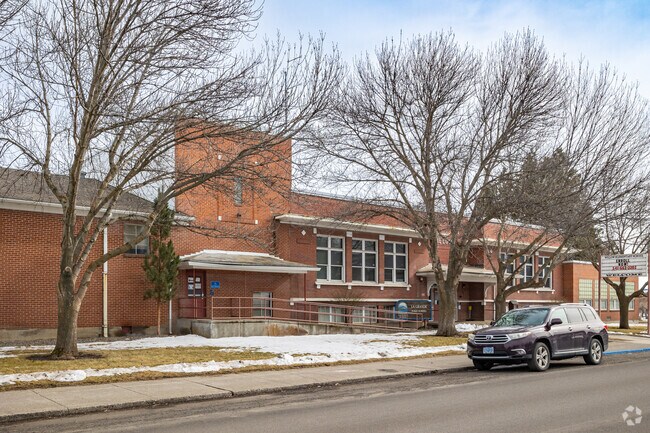 Students attend schools in the La Grande District which gets a B from Niche.