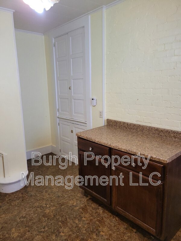428 2nd St Unit 1, Monongahela, PA 15063